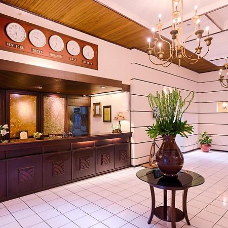 Hotel Montana Malang Exterior foto