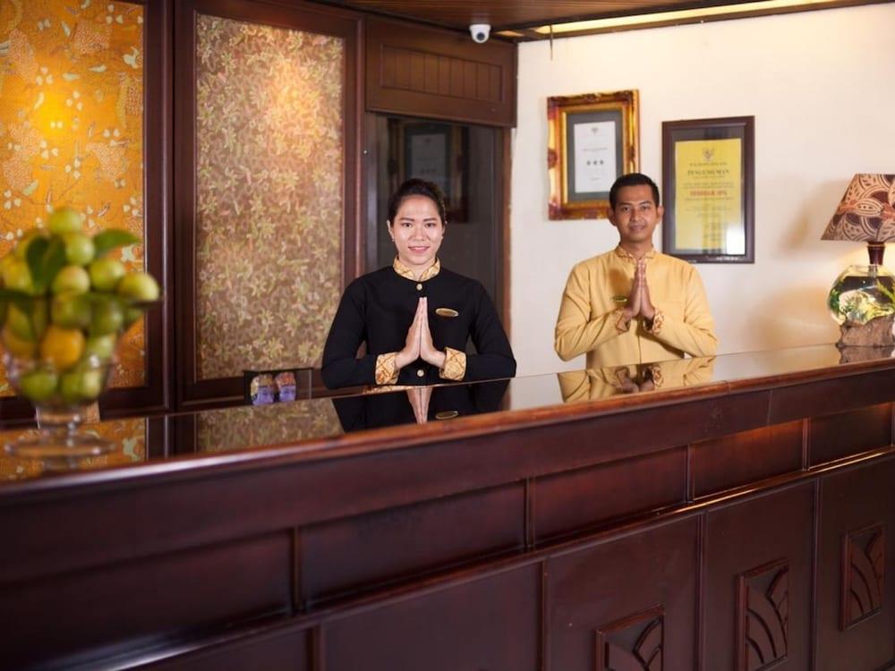 Hotel Montana Malang Exterior foto